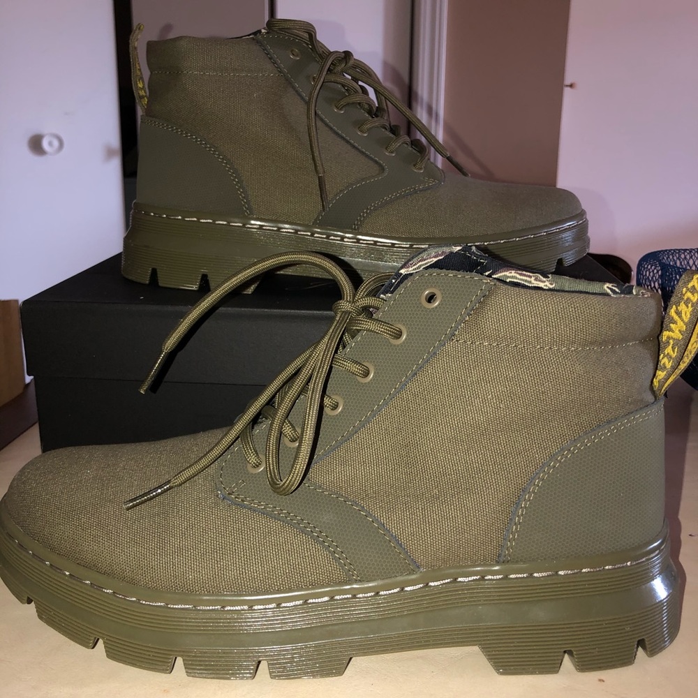 Canvas Dr. Martens - Olive Green - Women’s Sz. 10